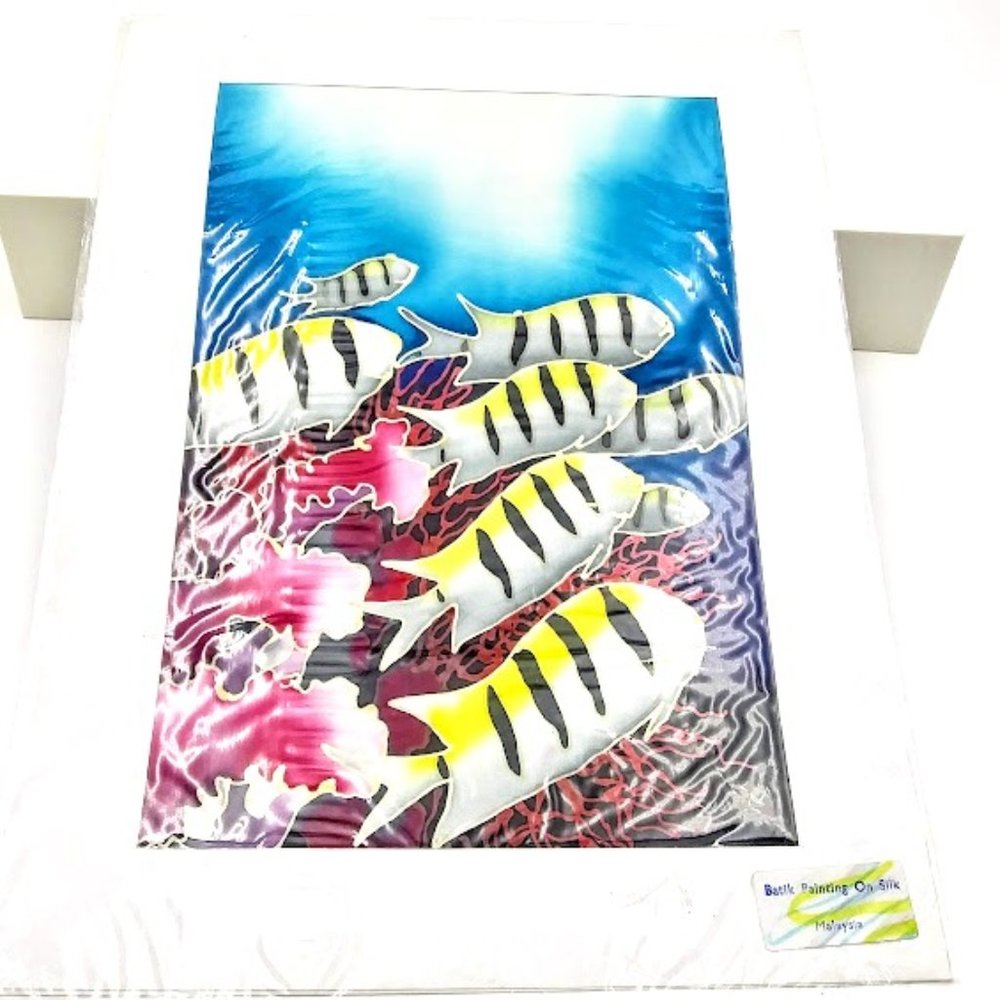 *MALAYSIA*BATIK PAINTING ON SILK*SIGNED*SEASCAPE W/COLORFUL FISH*